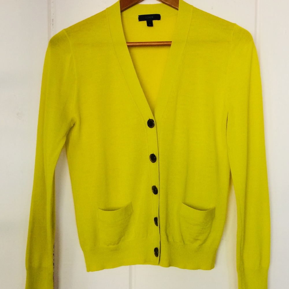 J. Crew Merino wool blend V neck cardigan, pockets and buttons,  XS in Yellow